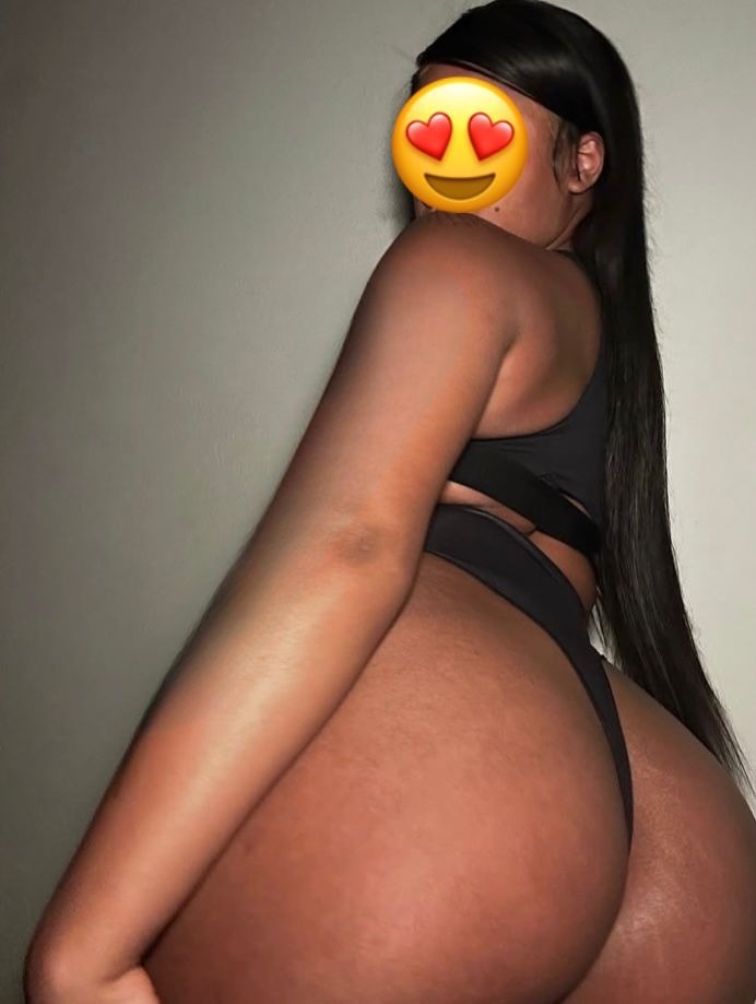 wet and naughty - canton Women Seeking Men
