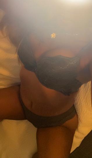 Sweetest Pussiiiii 😻🍯 Cum get some sugar daddy 🍭 - Photo 1