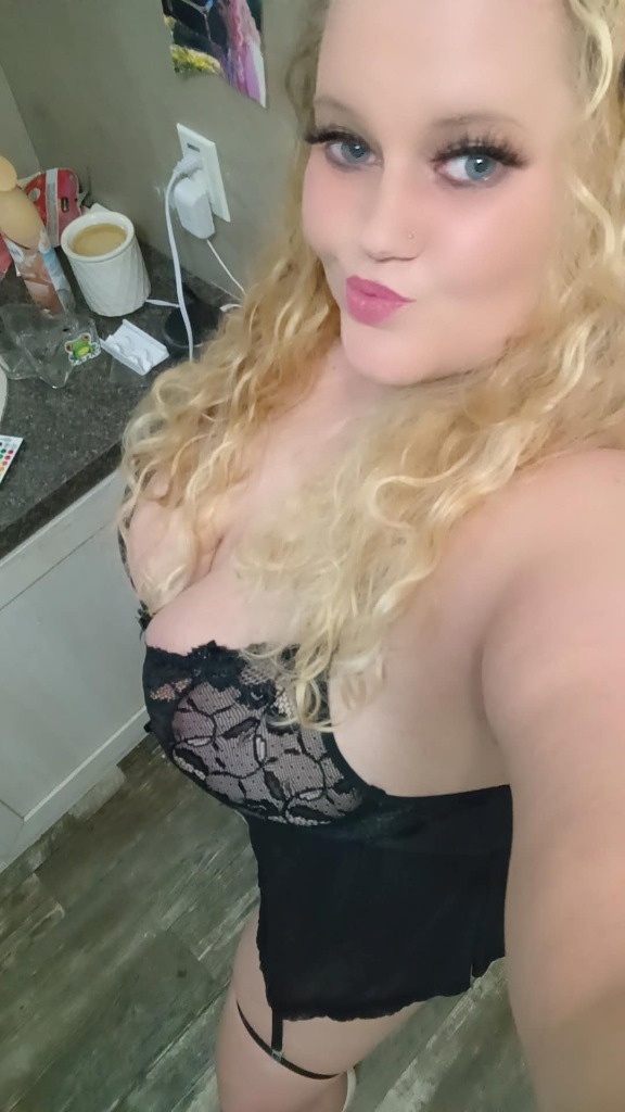 💋New in Town LIMITED TIME ONLY 💋 - Photo 3