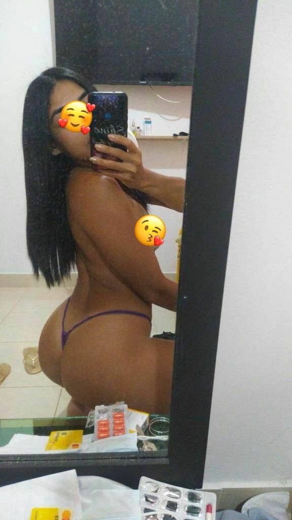 hello mis amores🫦👄🥰 - saltlakecity Women Seeking Men