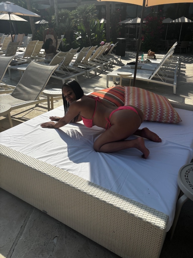 Sexy Latina Stripper😍😍😍💦💦 - Photo 2