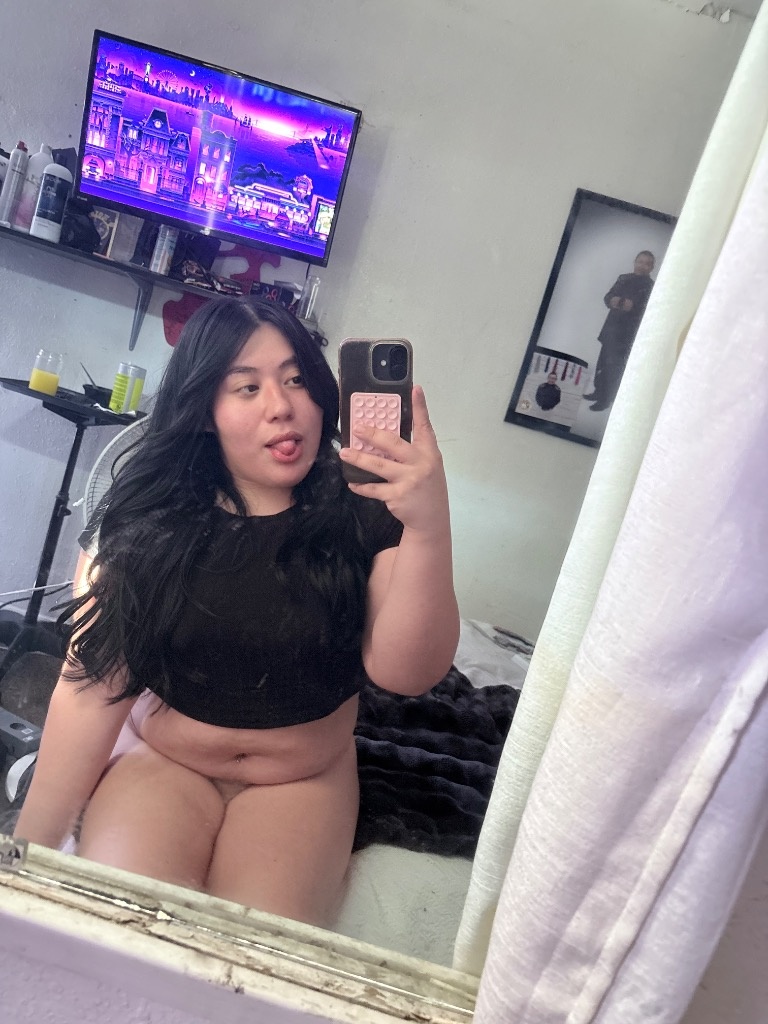 so pretty short, curvy old page got hacked message me if you want to have an amazing experience - Photo 3