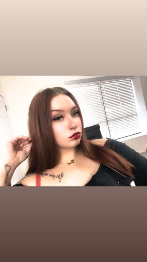 pretty face, soft energy &amp; bad habits 💜 - boulder Women Seeking Men