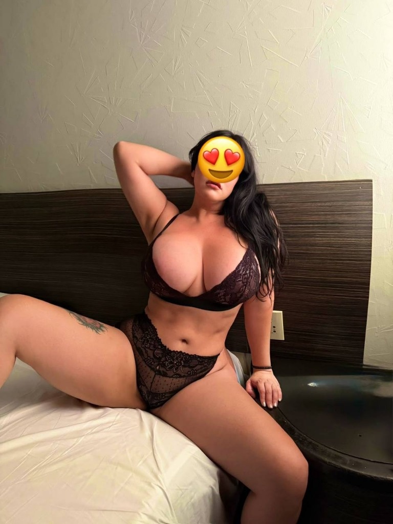 GRAN CULO🍑GRANDES TETAS🍈🍈LATINA NUEVA DISPONIBLE❤ - losangeles Body Rubs / Massage